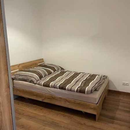 Apartment In Zentraler Lage Mit Privatparkplatz กราเฟินเวอร์ ภายนอก รูปภาพ